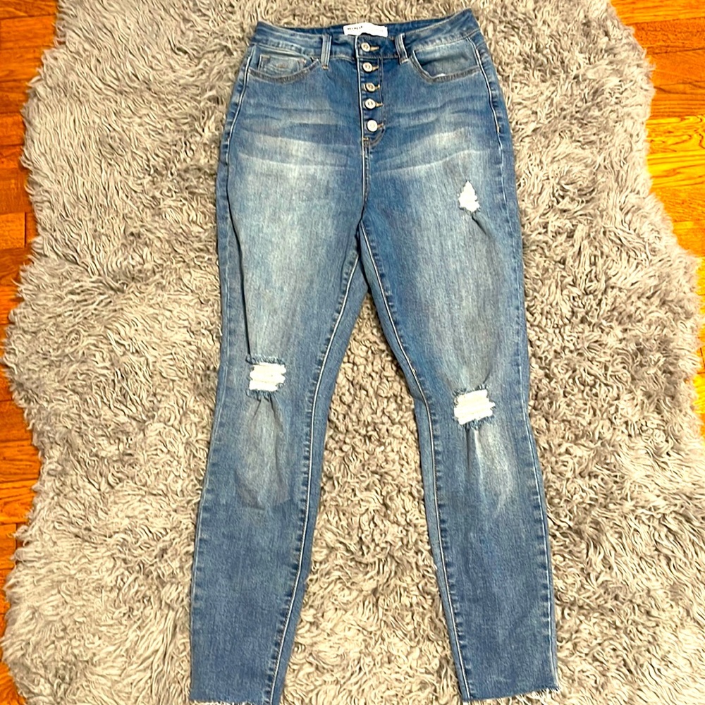 Never worn skinny jeans high rise narrow waist size 11/30